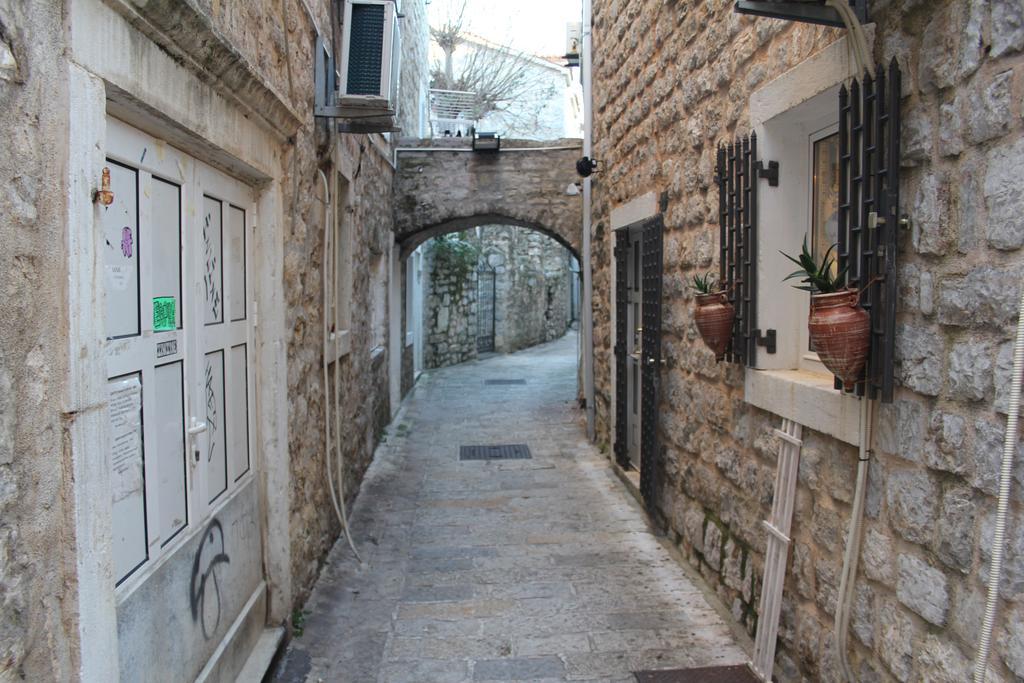Karina Apartment بودفا المظهر الخارجي الصورة